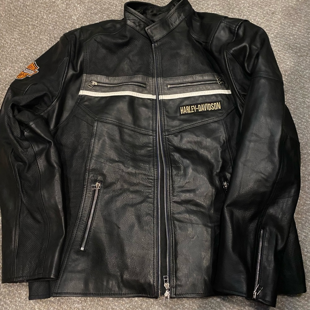 Harley Davidson Llano Perforated Leather Jacket. Slim fit. Size 2X. Never worn.